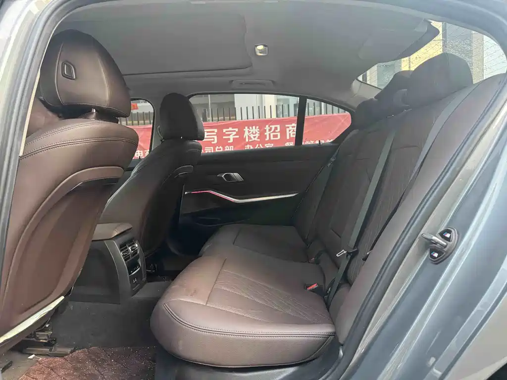 BMW i3 2022 eDrive 35 L