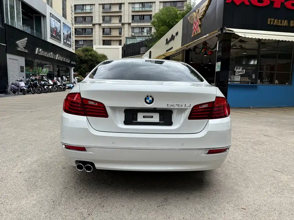 BMW 5 Series 2017 525Li Luxury Design Package