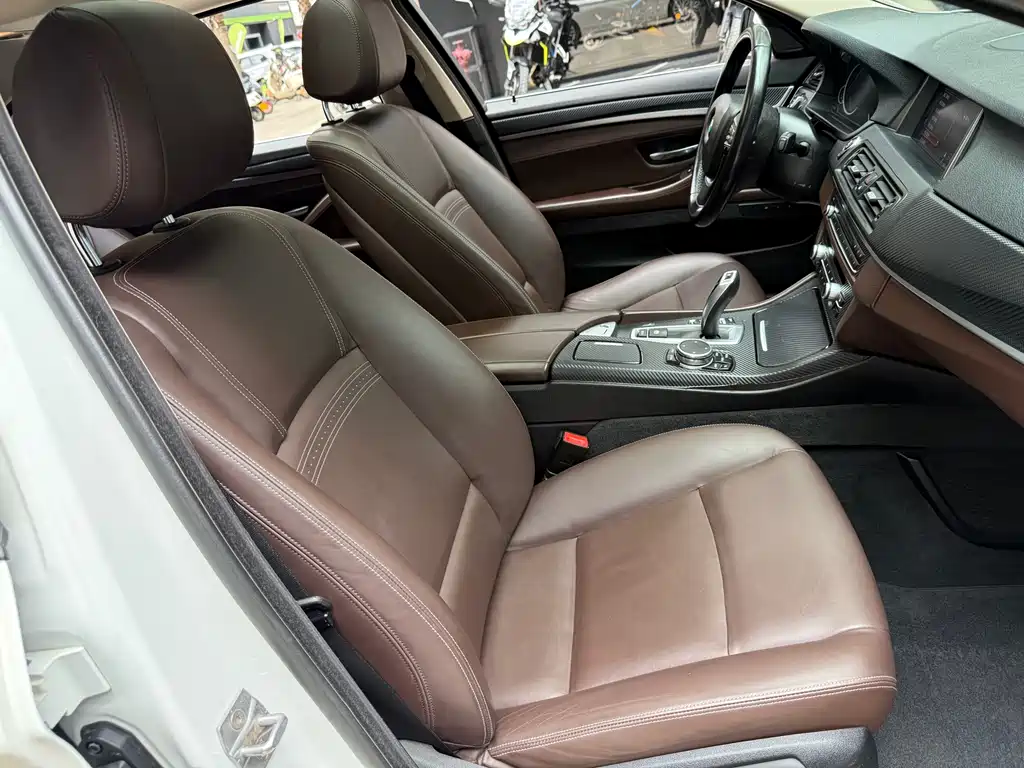 BMW 5 Series 2017 525Li Luxury Design Package