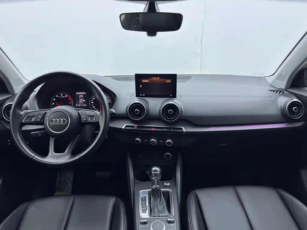 Audi Q2L 2018 Edition 35 TFSI Exclusive Launch Version National VI
