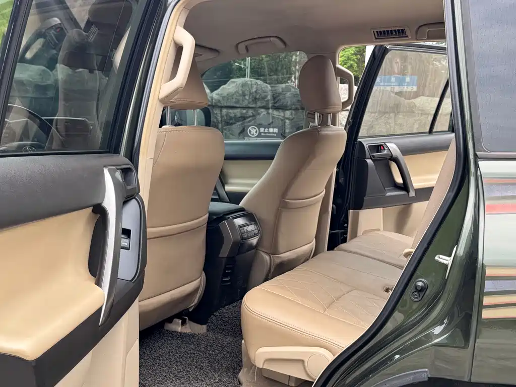 Prado Import 2014 Model 2.7L Automatic Standard Edition