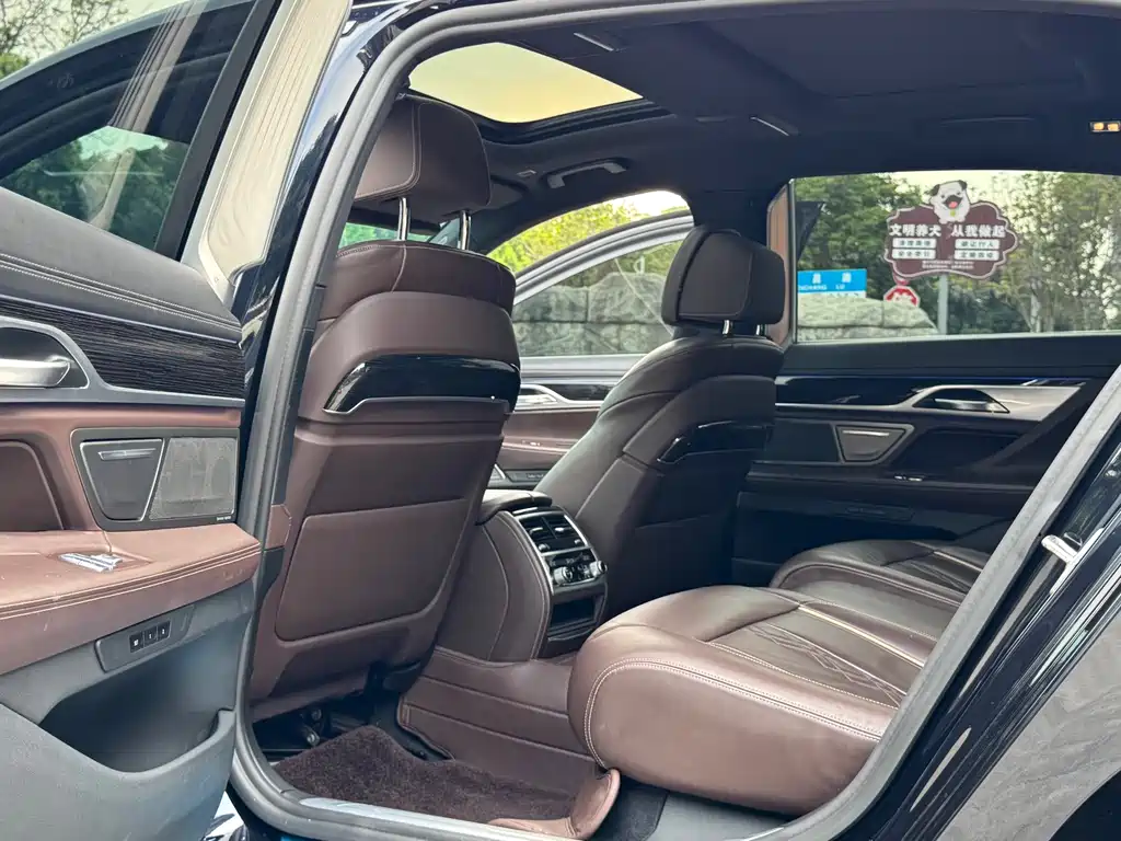 BMW 7 Series 2019 Model Facelift 730Li M Sport Package