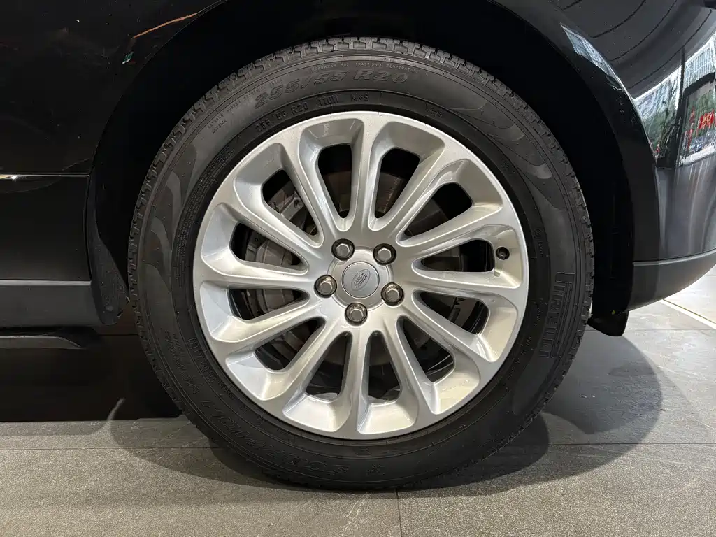 Range Rover 2022 3.0 L6 360PS Classic Edition