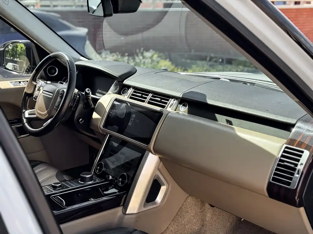 Range Rover 2016 3.0 SC V6 Vogue Extended Edition