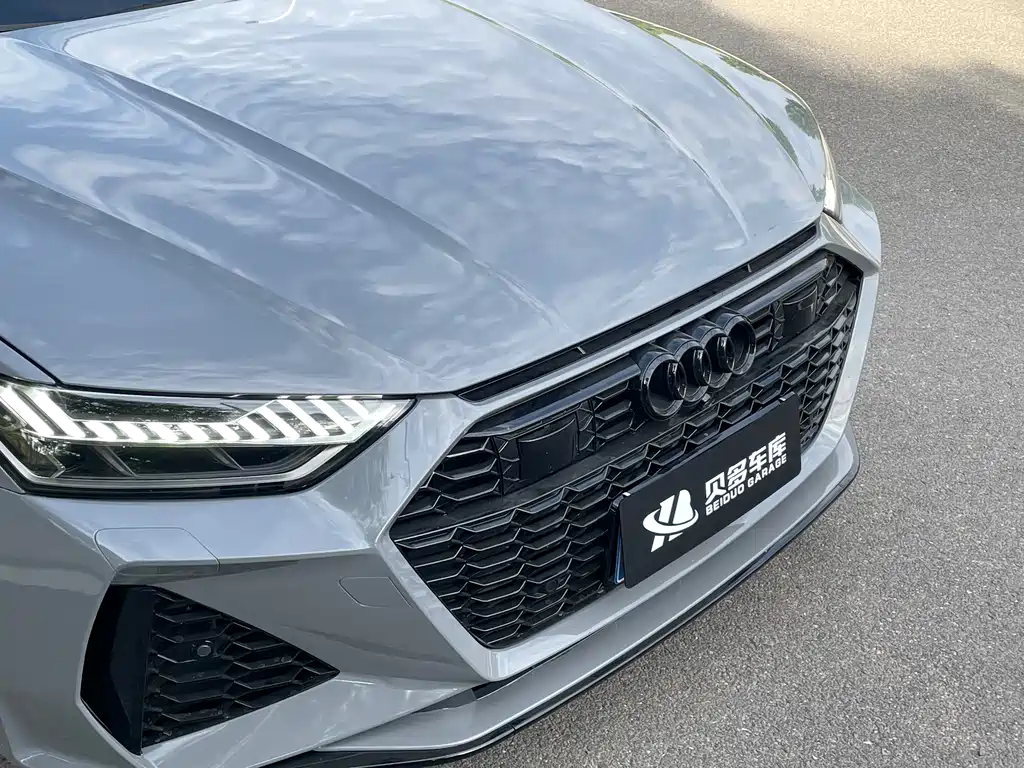 Audi A7 2023 55 TFSI quattro Premium trim
