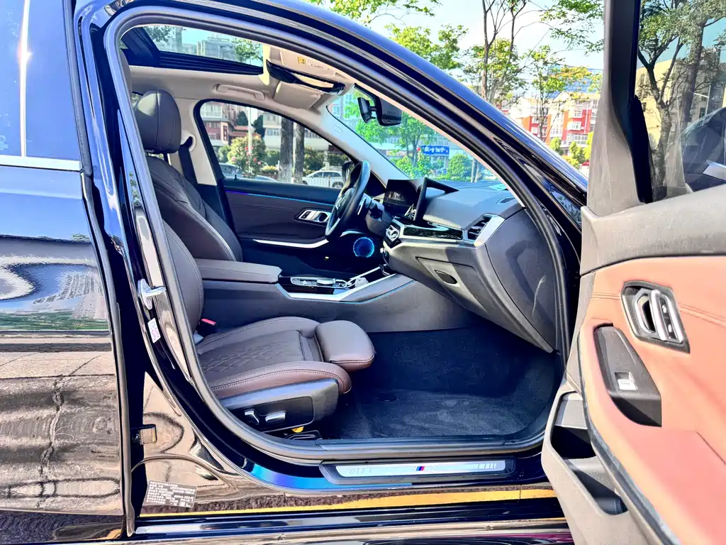 BMW 3 Series 2023 320Li M Sport Package