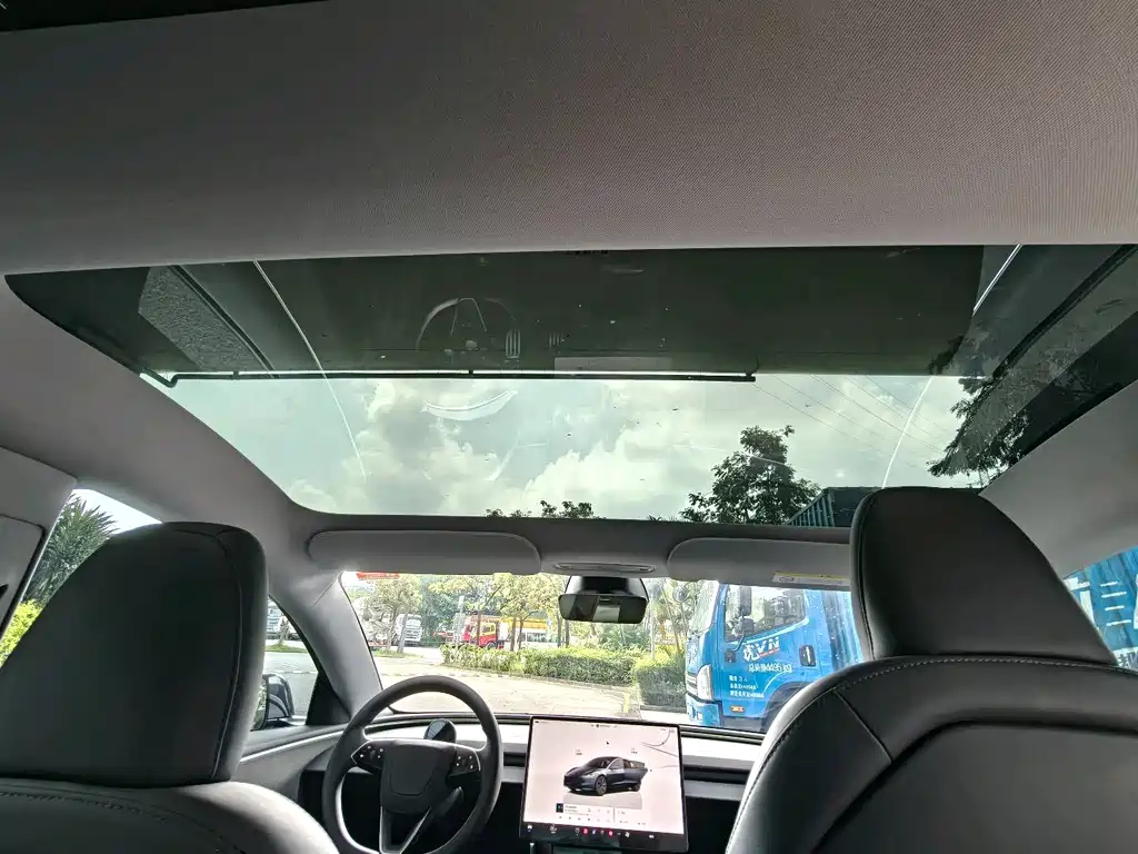 Model 3 Rear-Wheel Drive 2023