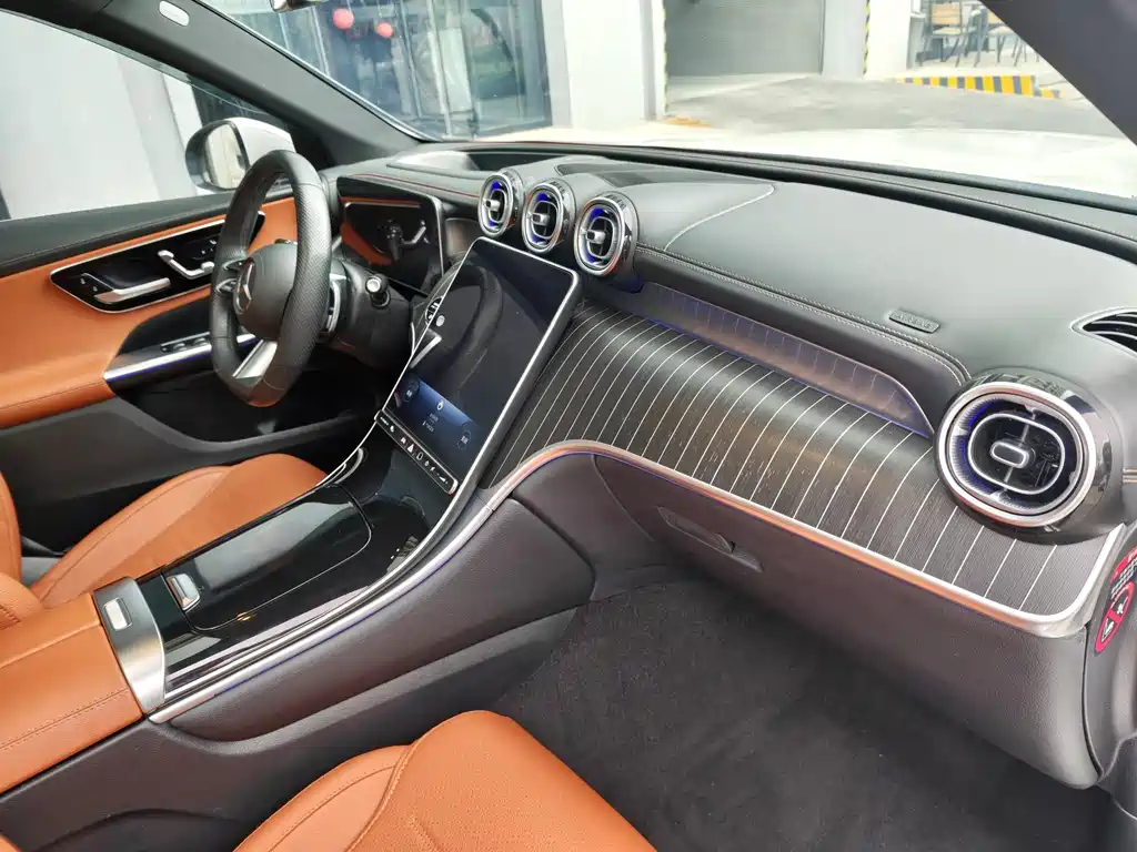 Mercedes-Benz GLC 2023 GLC 300 L 4MATIC Luxury 7-seat