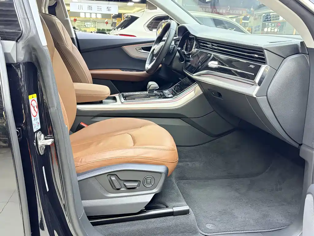 Audi Q8 2019 45 TFSI Luxury Edition