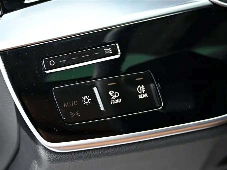 Audi A8 2023 model A8L 50 TFSI quattro Premium Selection