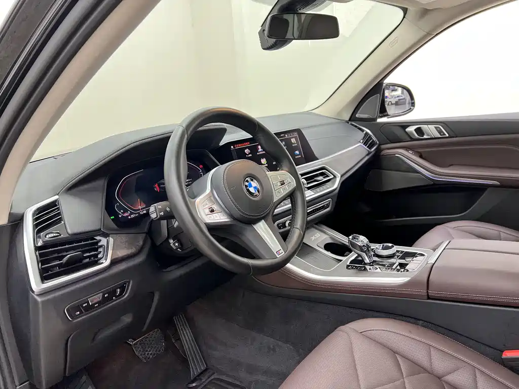 BMW X5 2022 xDrive 30Li M Sport Package尊享型