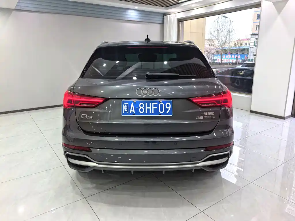 Audi Q3 2023 35 TFSI Sportline (1.4T)