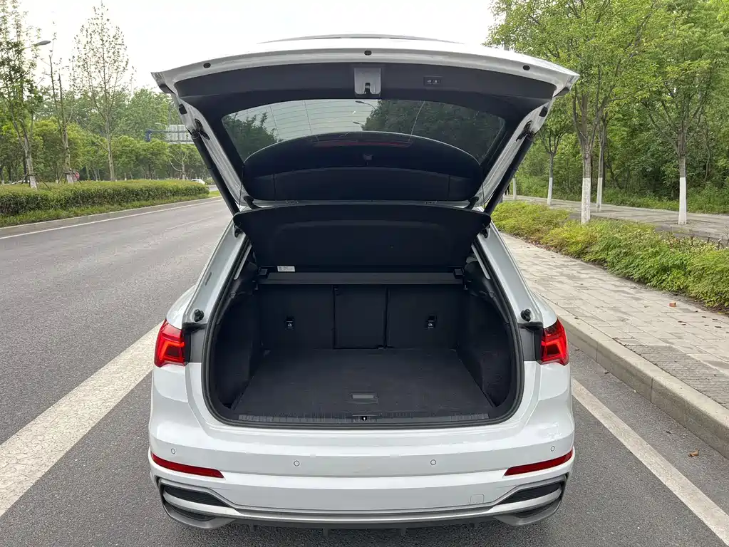 Audi Q3 2022 35 TFSI Sporty Dynamic Edition