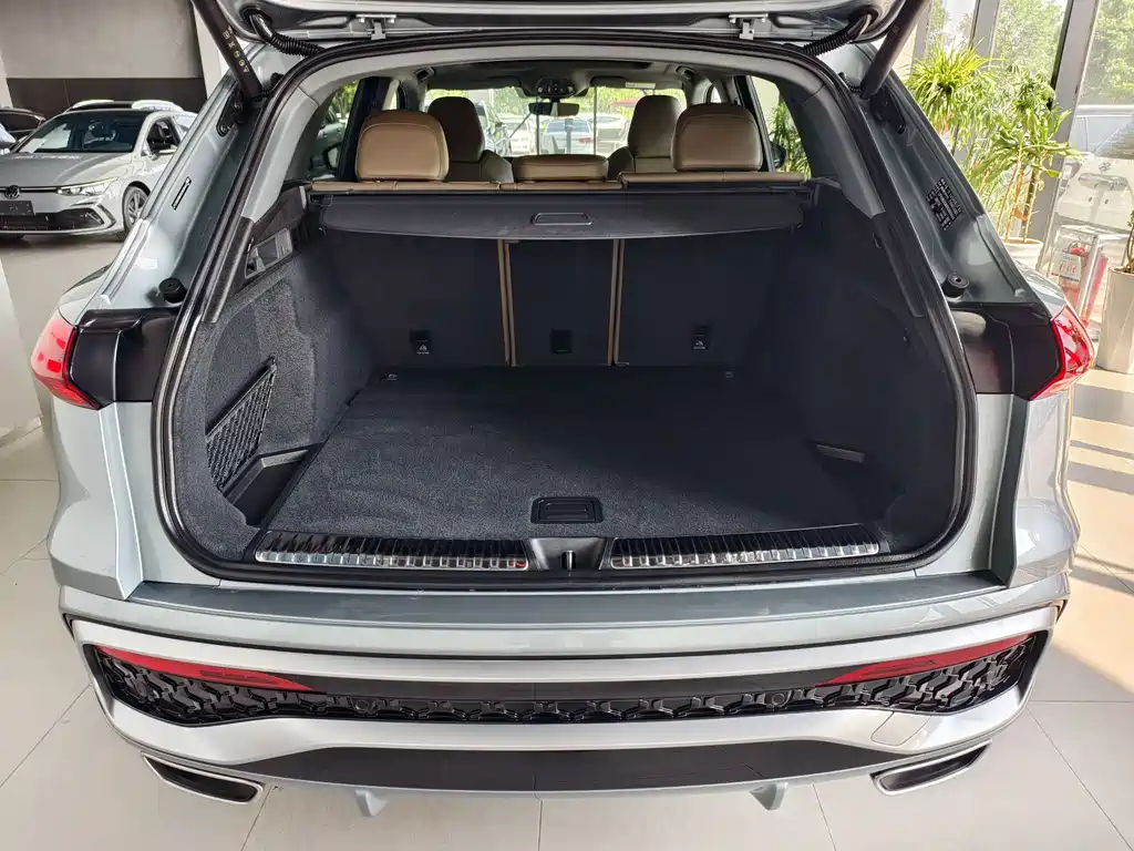 Audi Q5L 2026 Edition 2.0T Smart Hybrid Luxury Version
