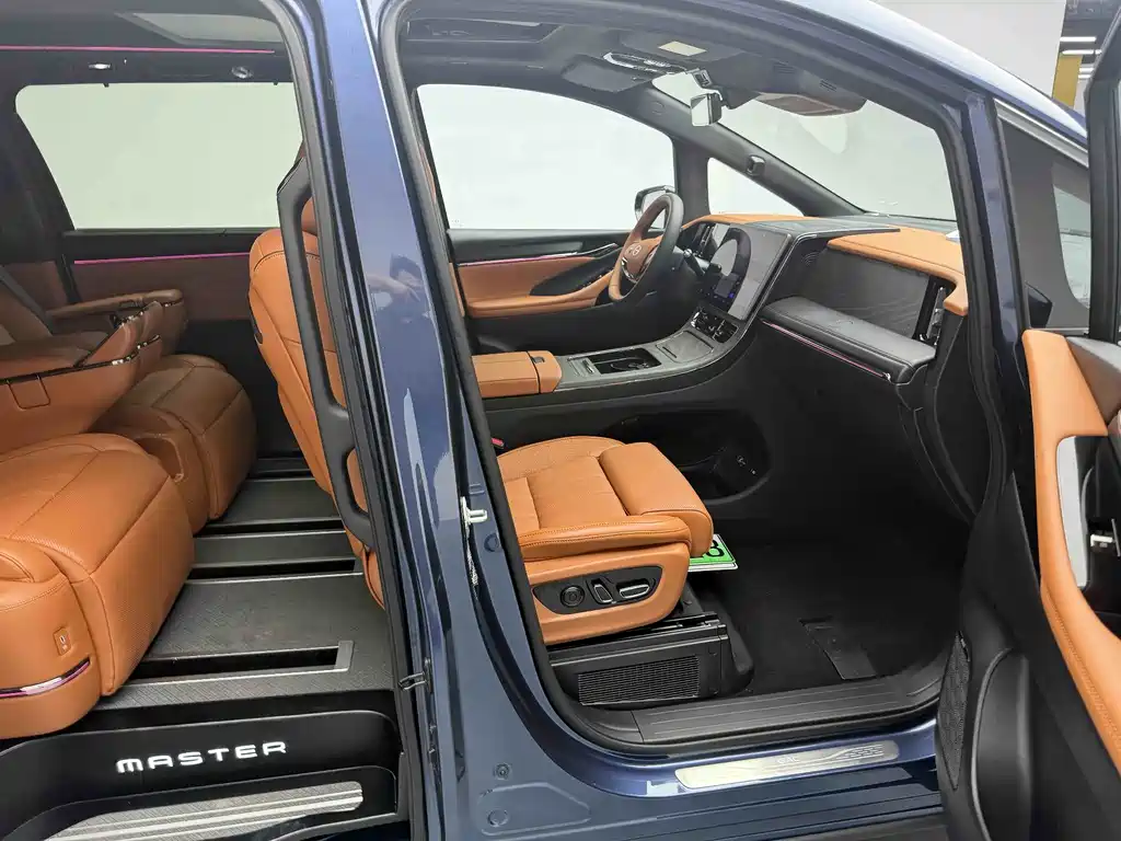 Chery Xingqi Xiangwang M8 2025 Edition Qiankun Series Ultra First Class Cabin