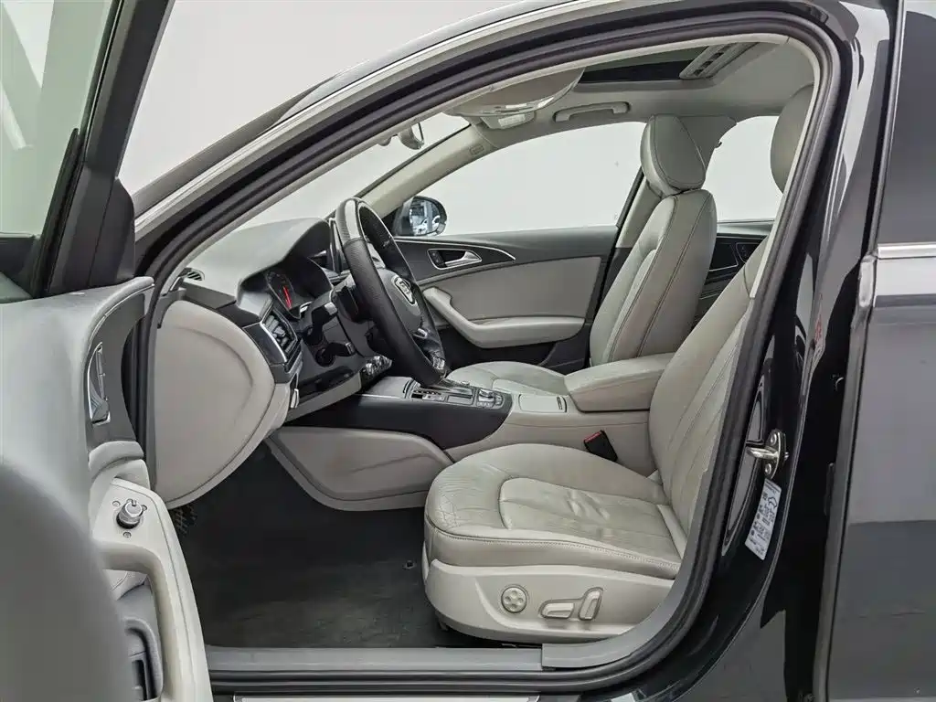 Audi A6L 2014 model TFSI standard version