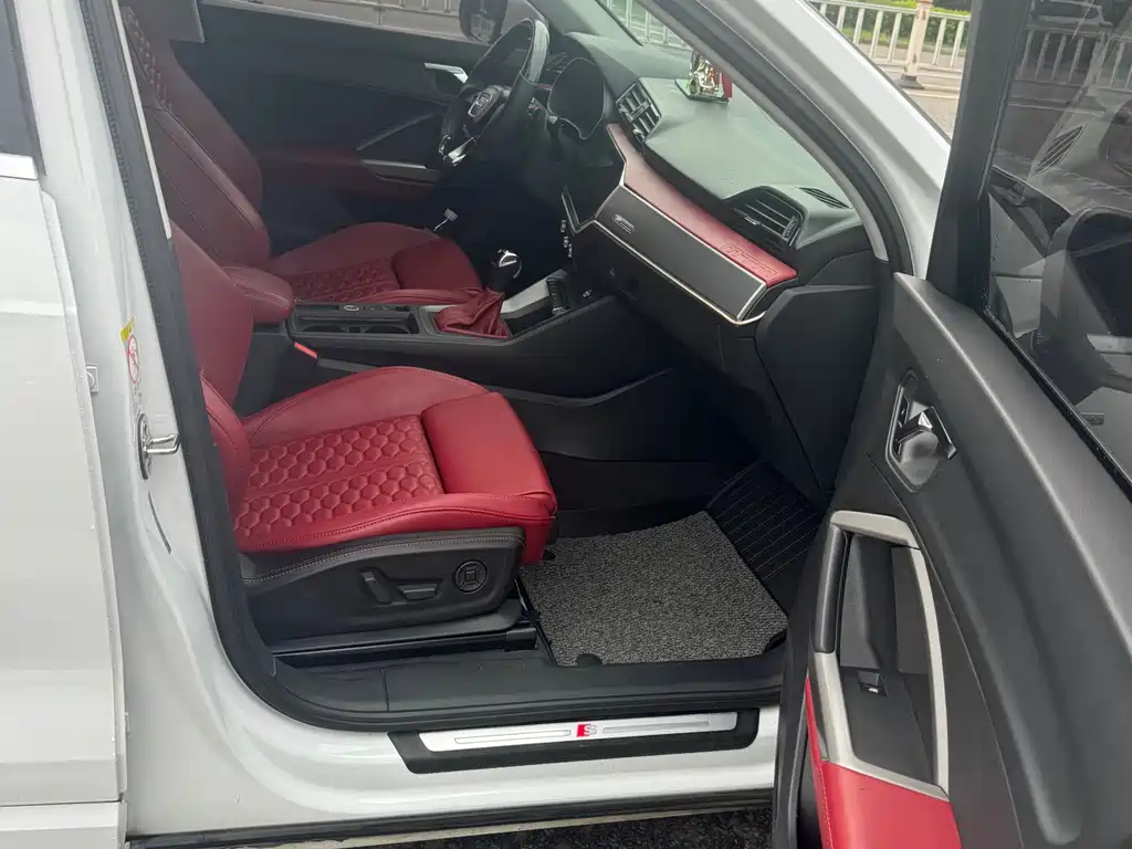 Audi Q3 2020 35 TFSI Sporty Dynamic Edition