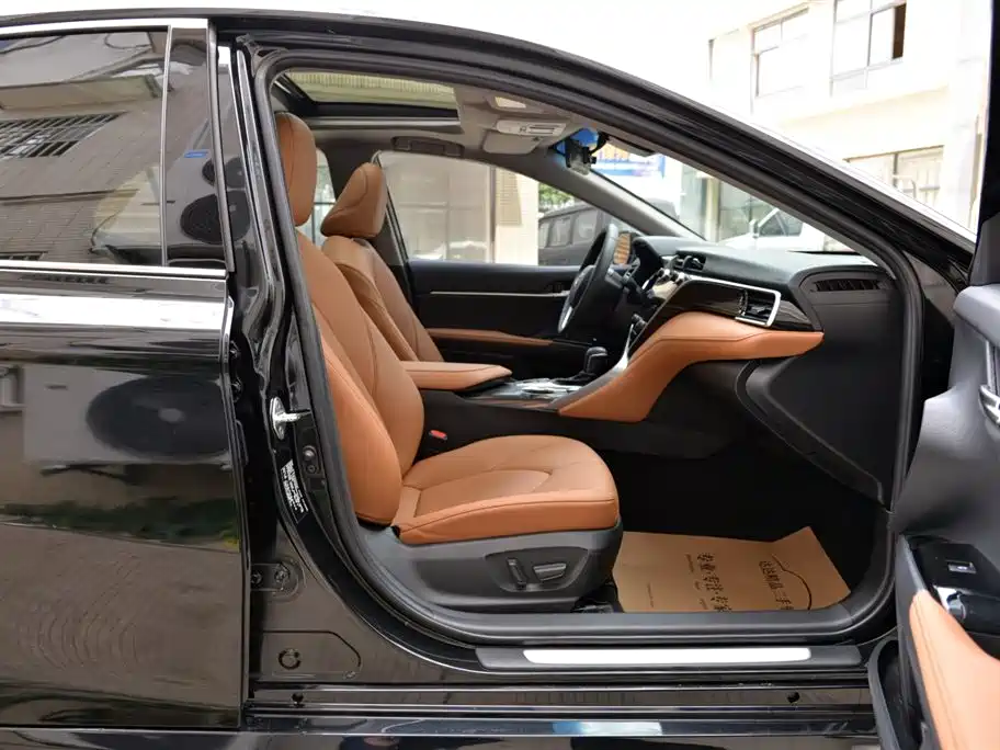 Camry 2021 2.5G Luxury Edition