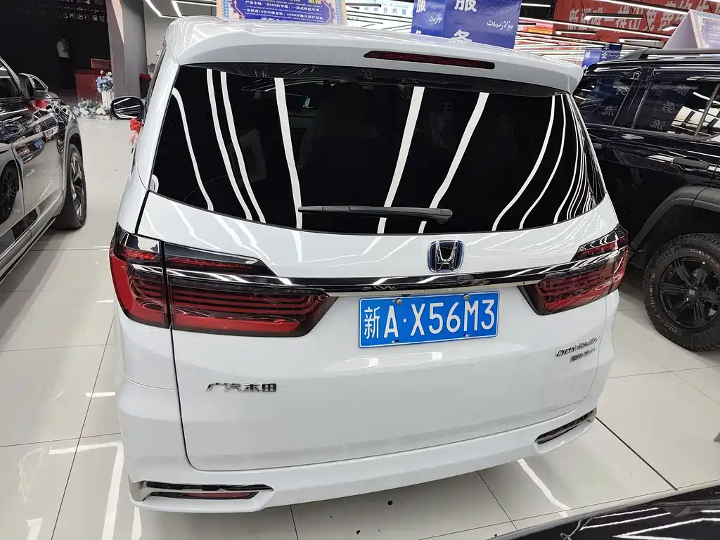 Odyssey 2022 2.0L e:HEV Shining Enjoy Edition