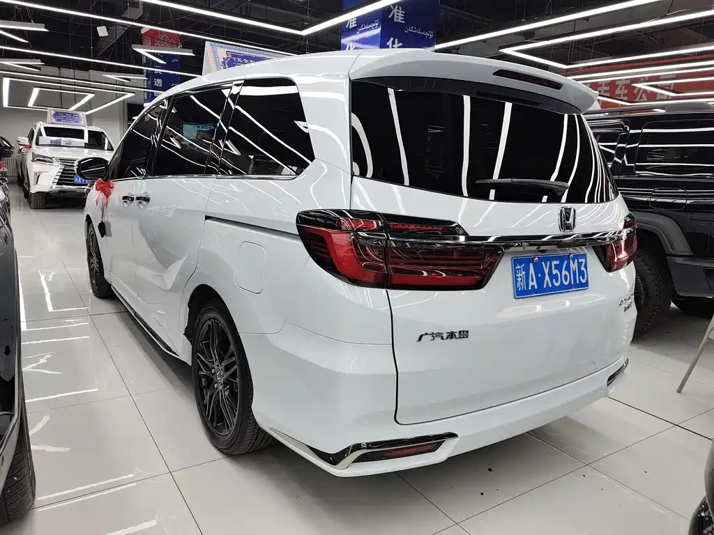 Odyssey 2022 2.0L e:HEV Shining Enjoy Edition