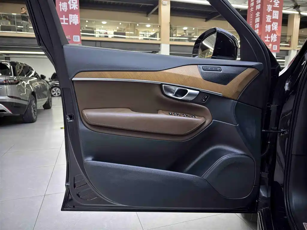 Volvo XC90 2019 T6 Intelligent Luxury Edition 7-seater National Standard V