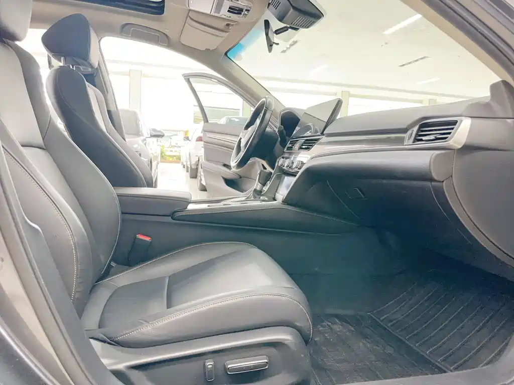 Accord 2022 260TURBO Phantom Night·Resplendent Edition
