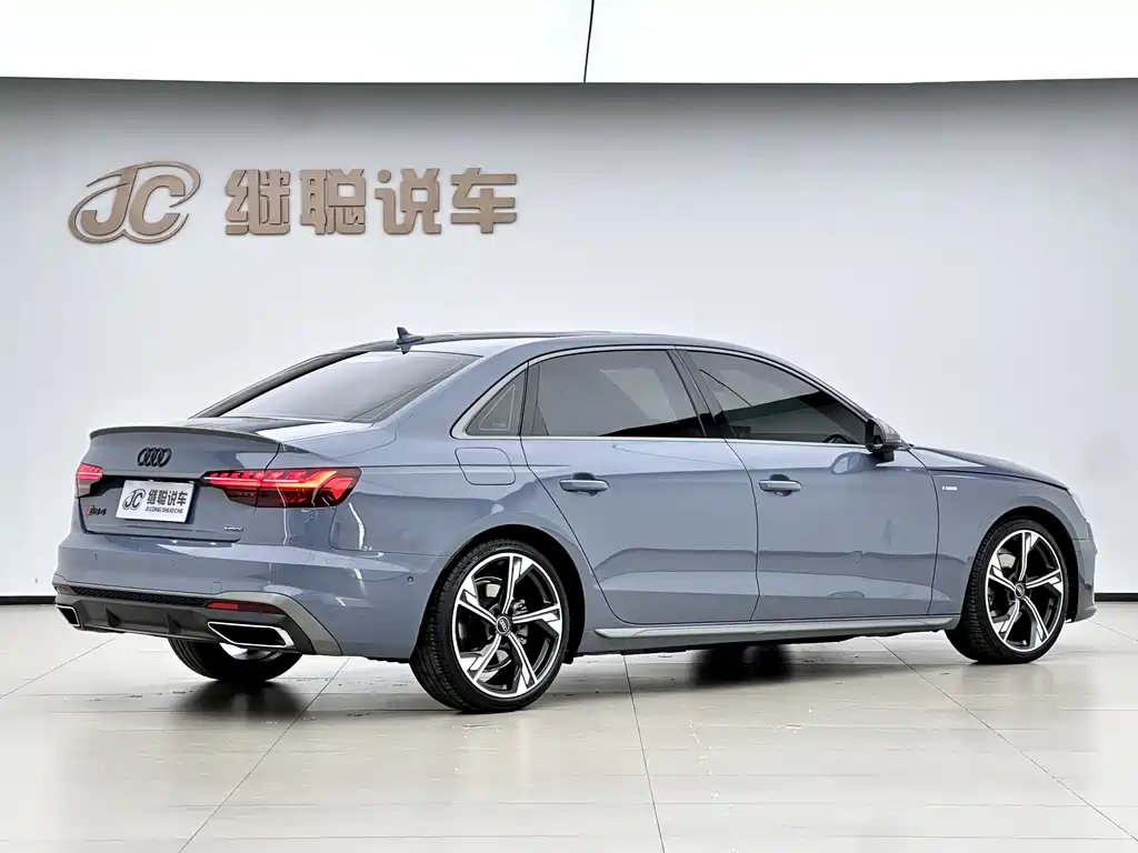 Audi A4L 2022 40 TFSI quattro RS Kit Fuel Efficiency Version