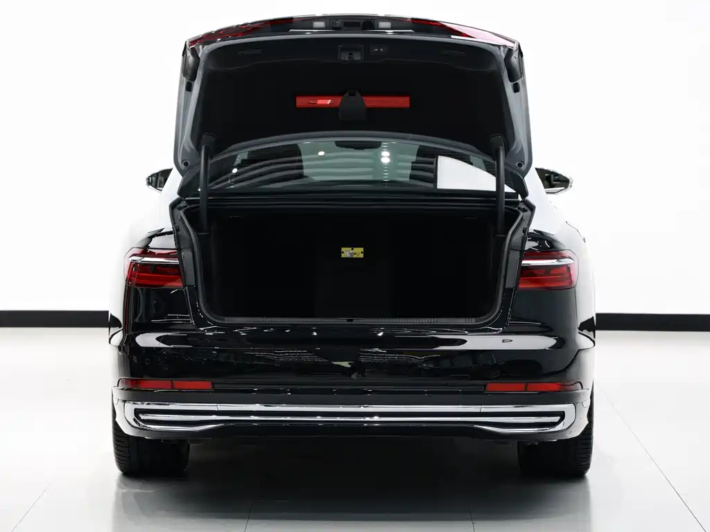 Audi A8 2022 model A8L Horch Founder's Edition Dual-tone Collector's Edition
