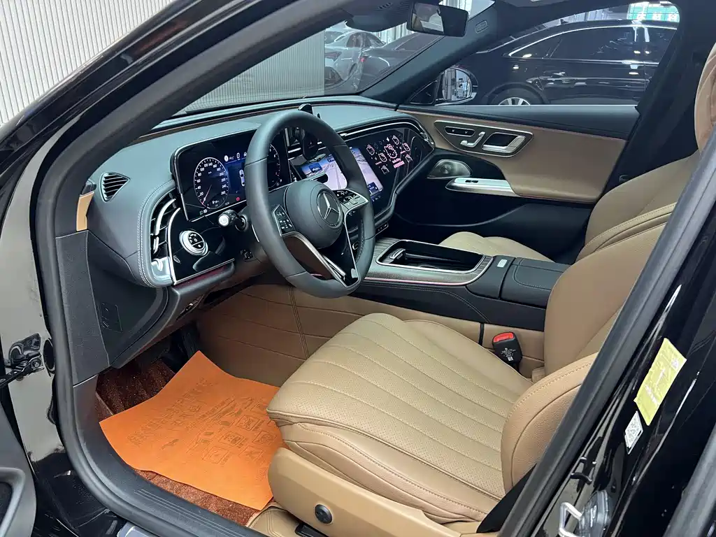 Mercedes-Benz E-Class 2024 E 300 L Luxury Edition