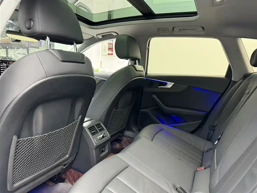 Audi A4 Import 2021 allroad quattro Explorer