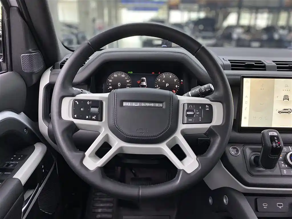 Land Rover Defender 2023 Edition 110 3.0T P400 Dark Special Edition