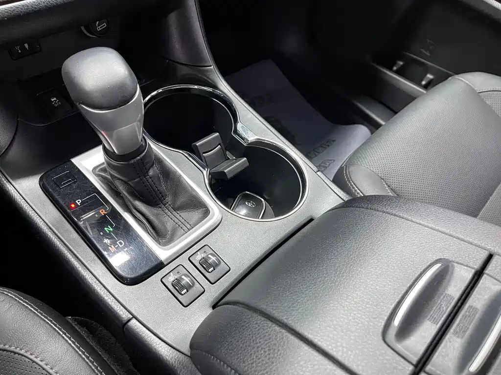 Hanlan Da 2015 2.0T 4WD Luxury Edition 7-seat