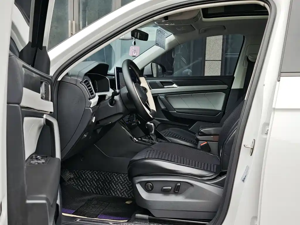 Tayron 2023 330TSI Two-Wheel Drive Luxury Plus Advanced Edition