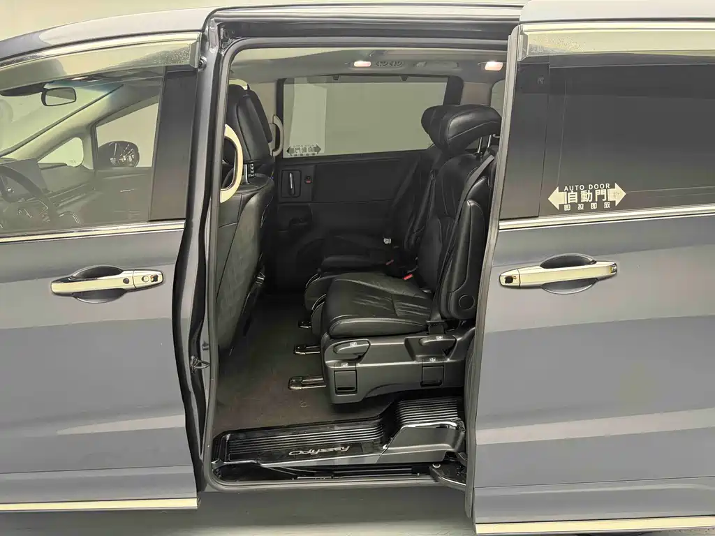 Odyssey 2022 2.0L e:HEV Shining Edition
