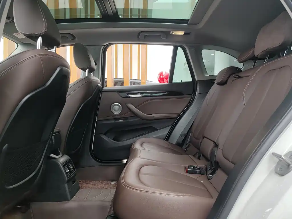 BMW X1 2022 sDrive25Li Leading Edition