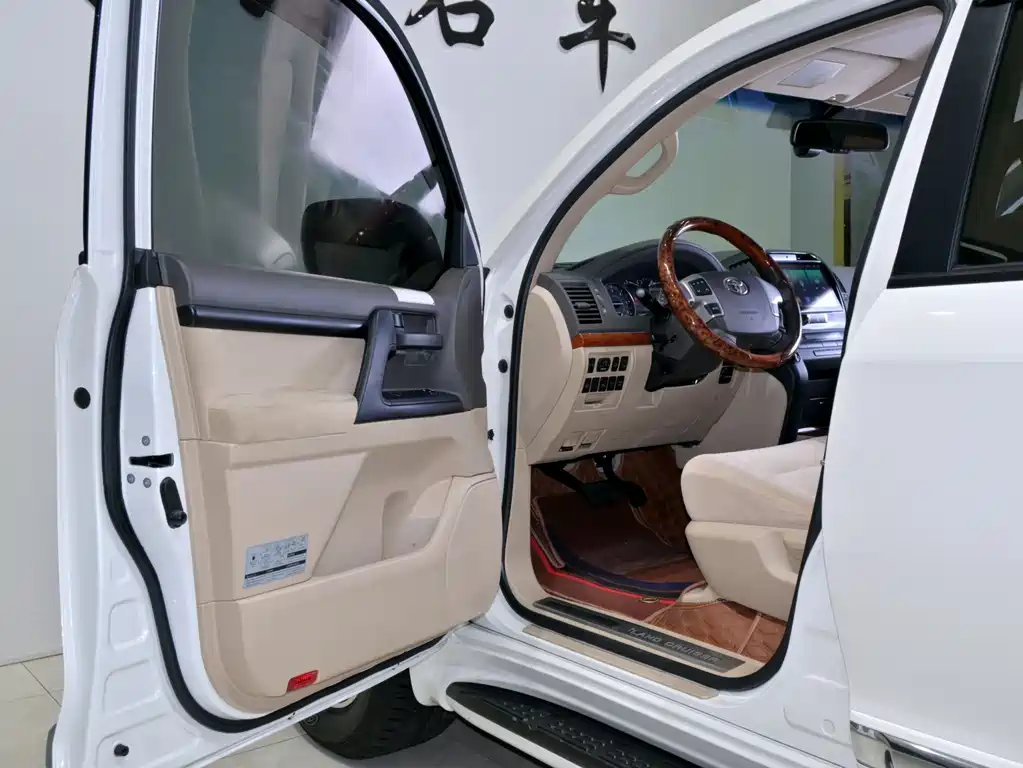 Land Cruiser Prado (Import) 2015 Model 4.5T Middle East Edition
