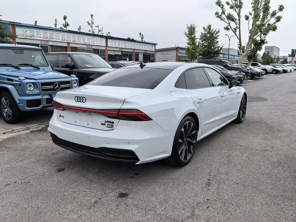 Audi A7L 2022 55 TFSI quattro S-line Jing Yuan Edition Yueshie Package