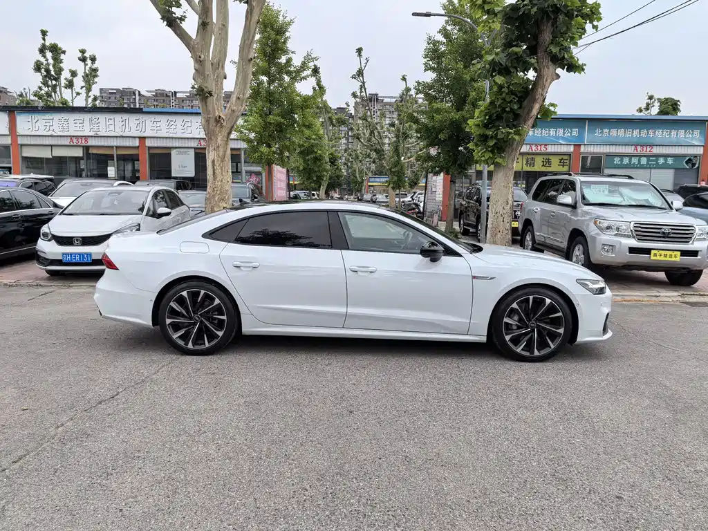 Audi A7L 2022 55 TFSI quattro S-line Jing Yuan Edition Yueshie Package