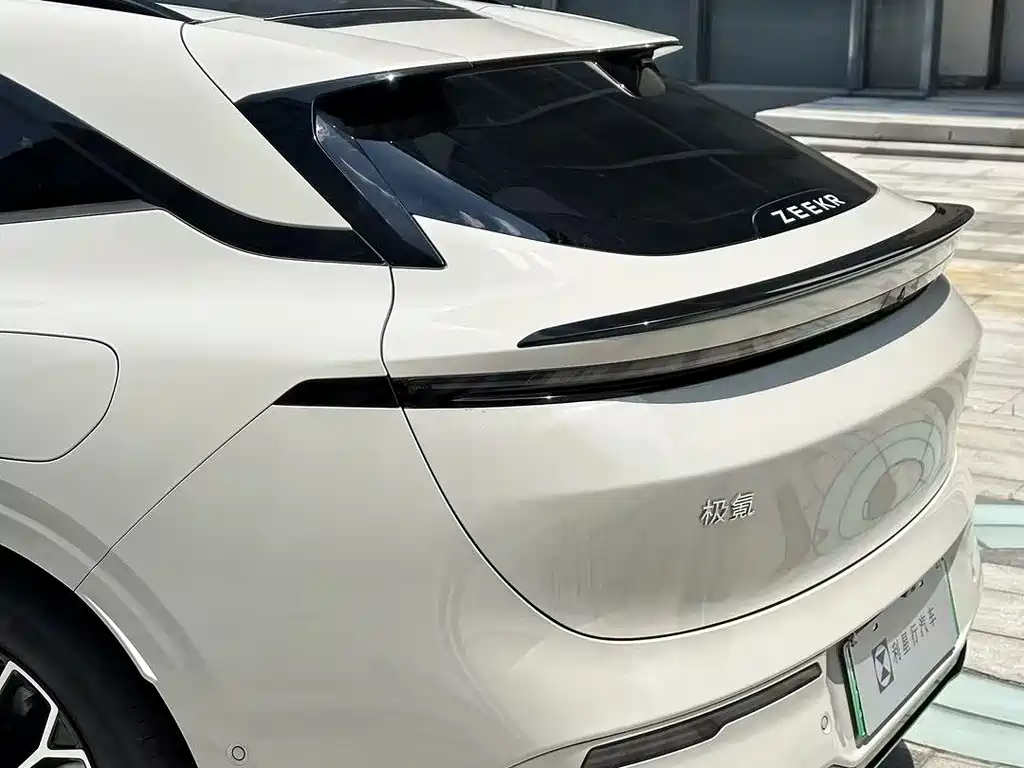 Jizhe 007 GT 2025 Edition Four-wheel Drive Intelligent Driving Version 75kWh