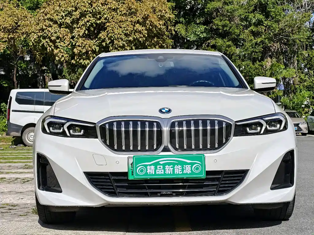 BMW i3 2022 eDrive 35 L