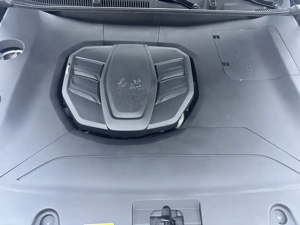 Hongqi HS5 2022 Model Facelift 2.0T Zhilian Qixiang Edition