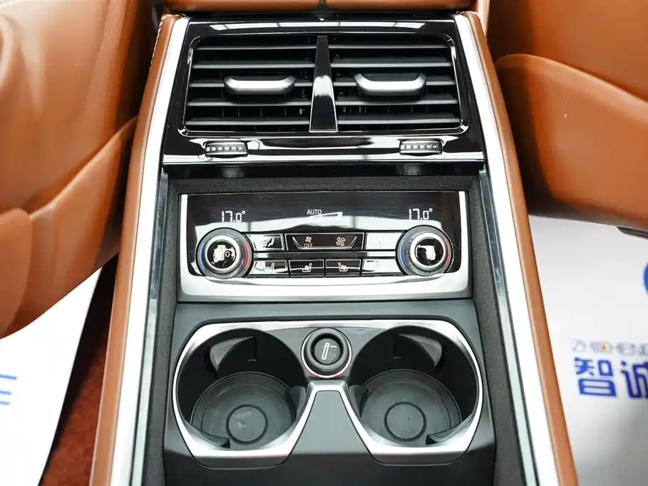 BMW 7 Series 2018 740Li xDrive Luxury Edition M Sport Package