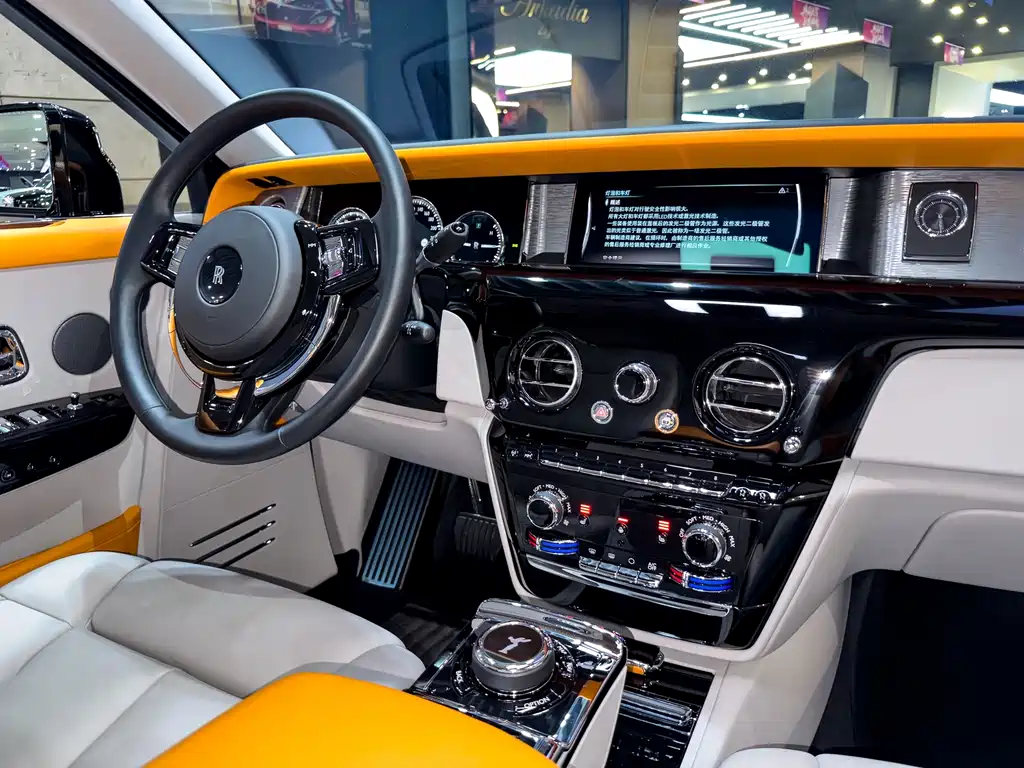Phantom 2018 6.7T Long Wheelbase Edition