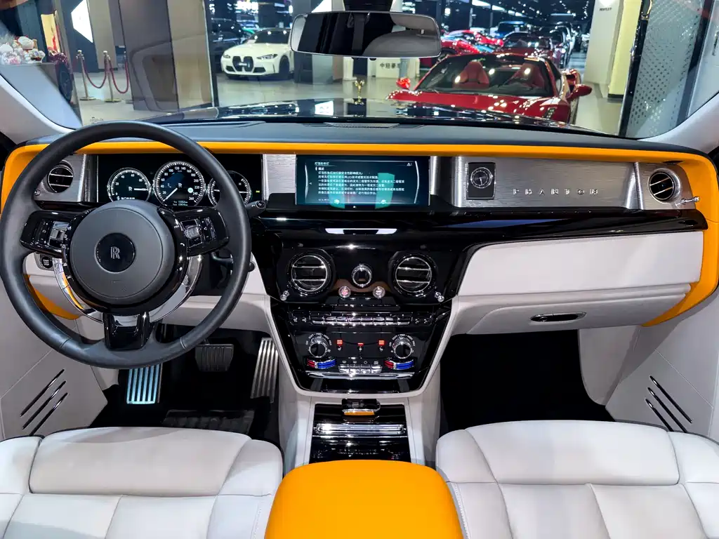 Phantom 2018 6.7T Long Wheelbase Edition
