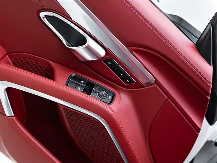 Porsche 718 Boxster 2.0T 2016 Model