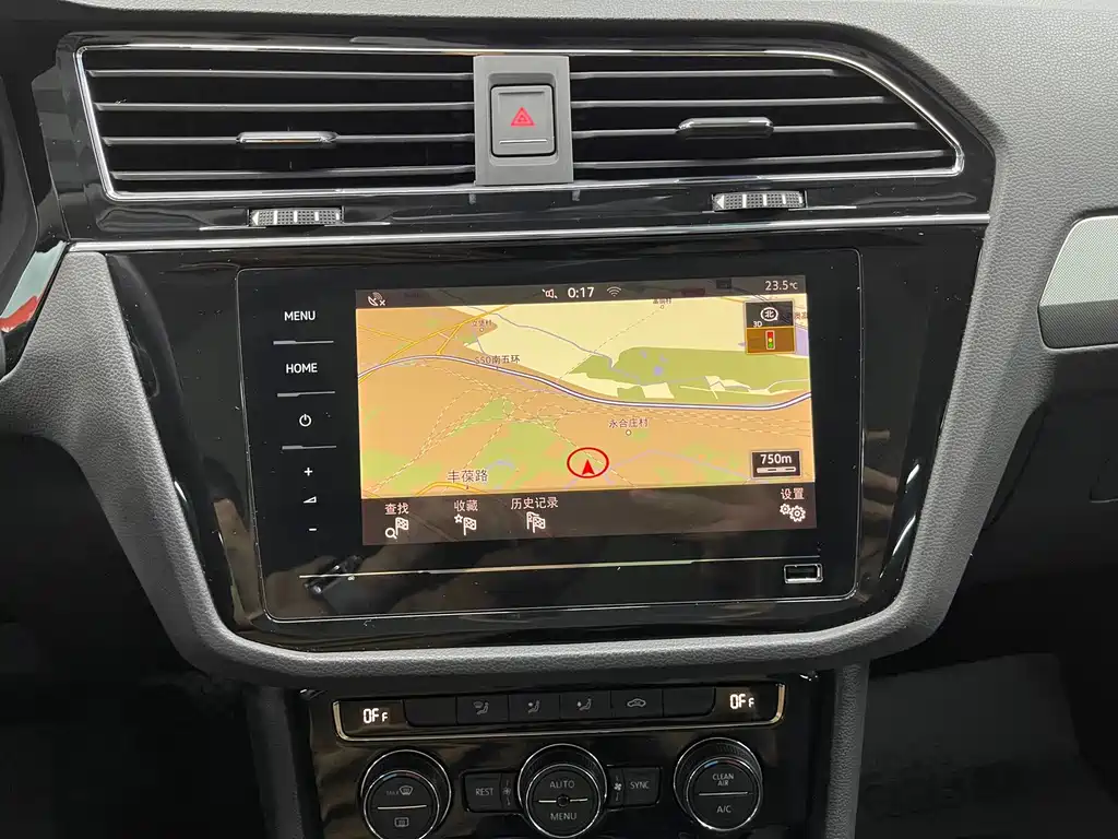 Tiguan L 2019款 Facelift 330 TSI Automatic 2WD Panoramic Comfort Edition National VI