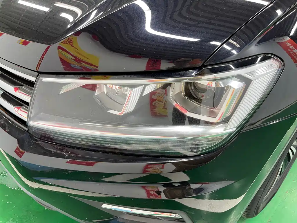 Tiguan L 2019款 Facelift 330 TSI Automatic 2WD Panoramic Comfort Edition National VI