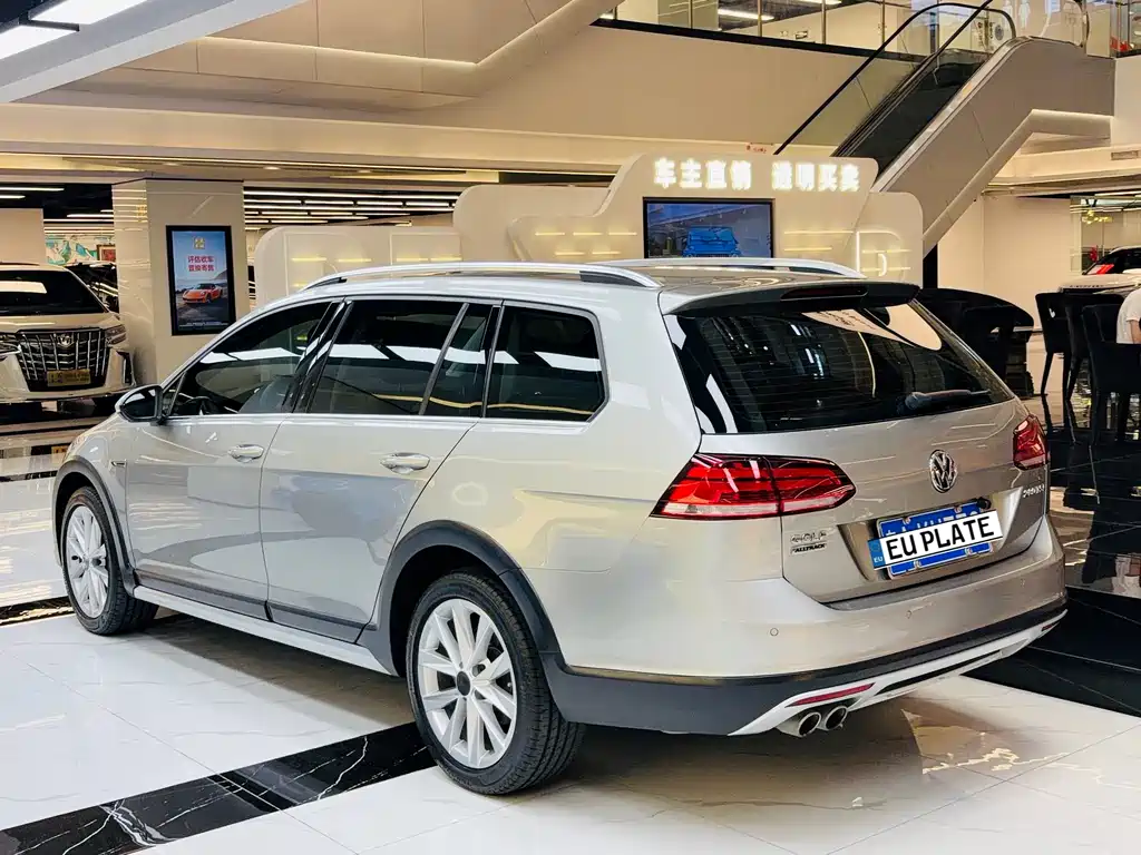 Volkswagen Golf Import 2019 1.8 TSI Wagon