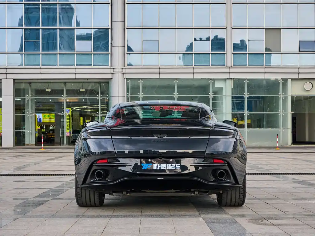 Aston Martin DB11 2019 Model 4.0T V8 Coupe