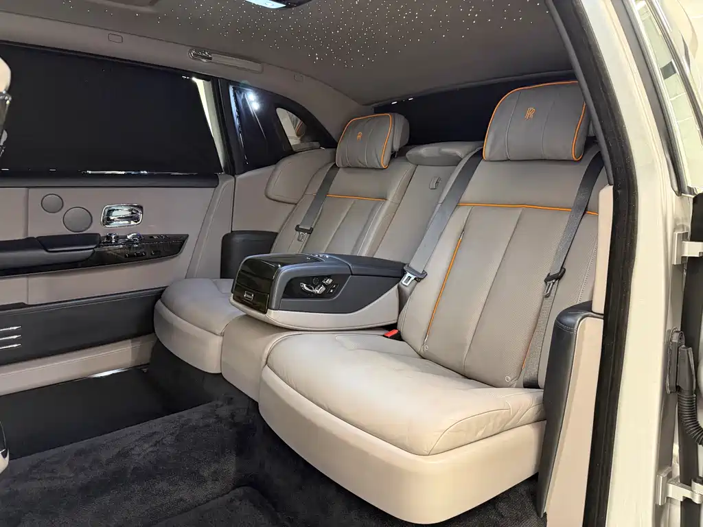 Phantom 2018 6.7T Long Wheelbase Edition